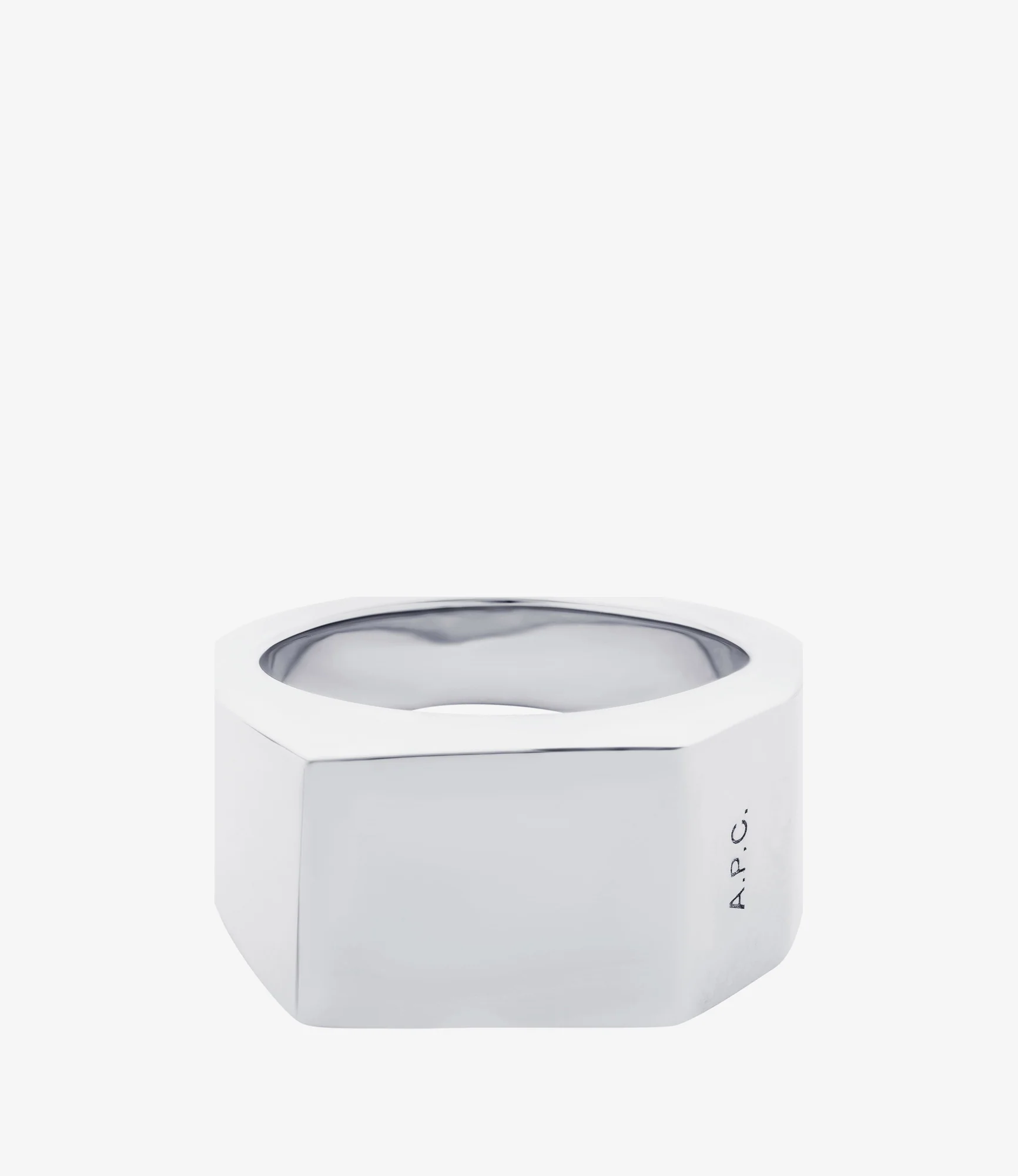 Minimal signet ring